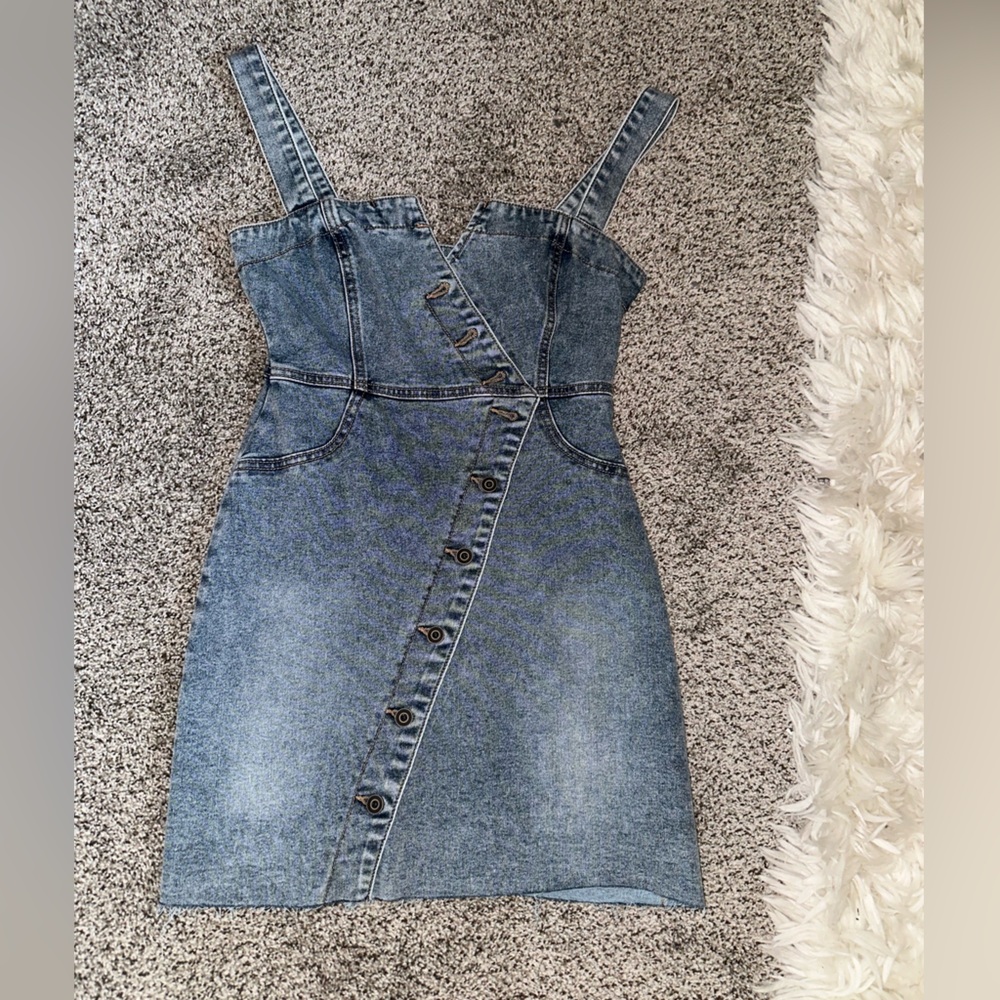 Never worn